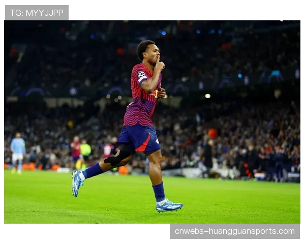 莱比锡门将布拉斯维西两次扑点,成晋级最大功臣